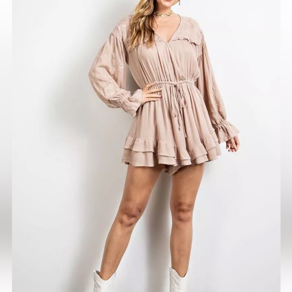 NEW tan boho lace ruffle bow romper - Picture 8 of 10